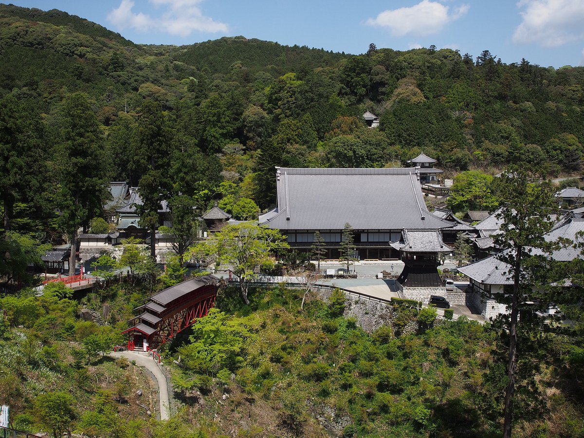 🏯 광대한 사찰(호코지) 이미지 1